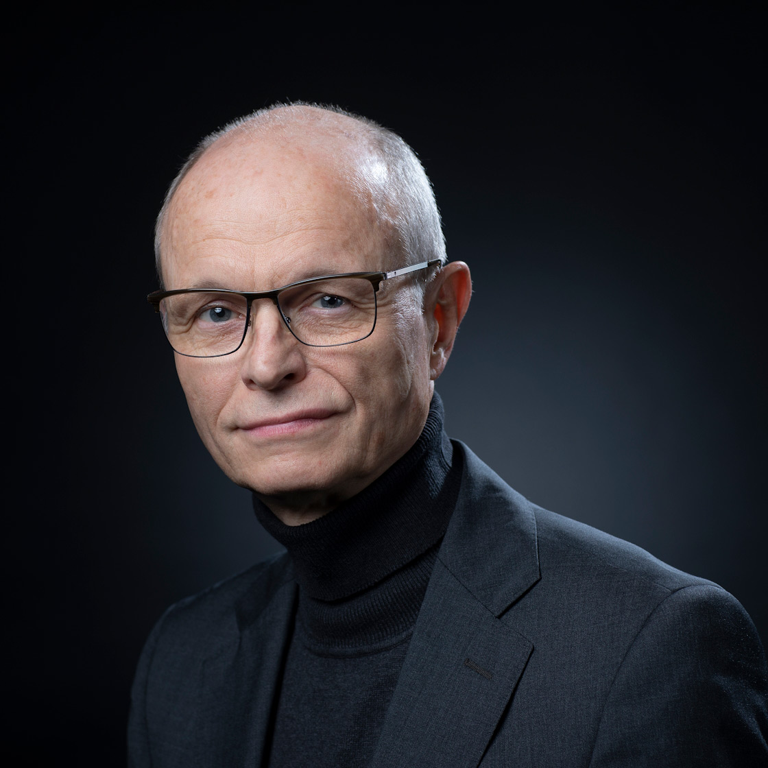 Andreas Sternowski <i class='pe pe-7s-plus'></i>