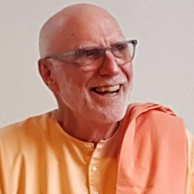 Swami Atmarupananda <i class='pe pe-7s-plus'></i>